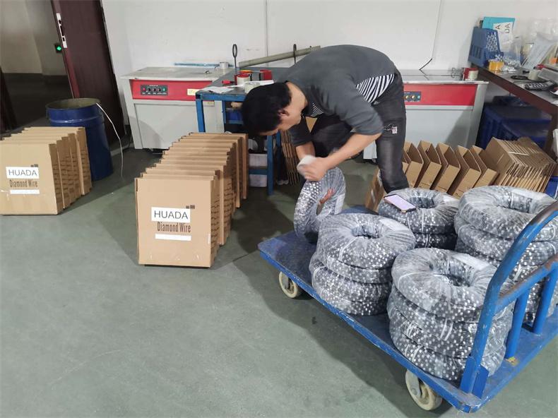 華大金剛石串珠繩鋸發(fā)貨肯尼亞